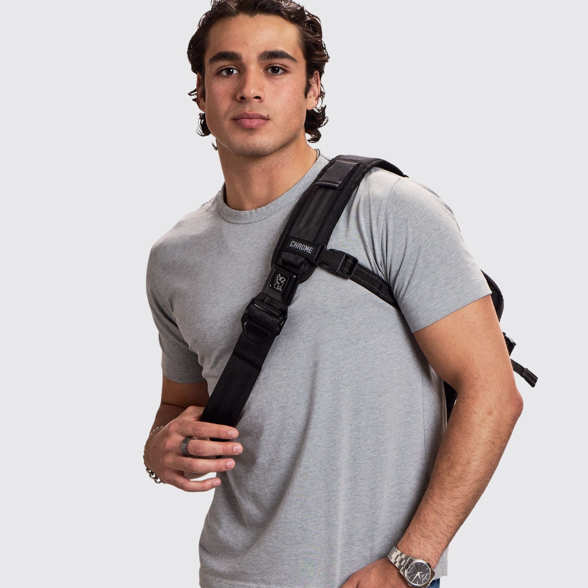 Kadet Max 15L Sling - Image 33